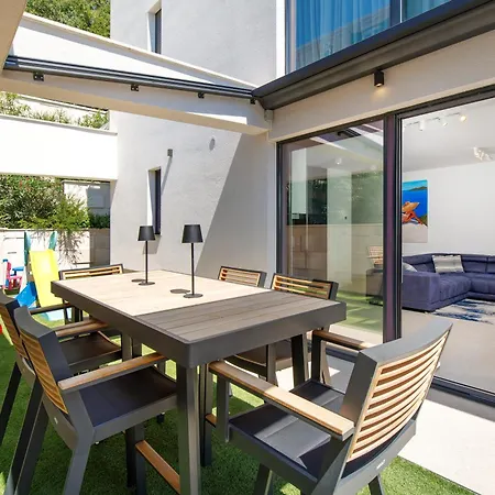 דירה Beachfront Escape With Private Pool אופטיה