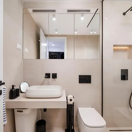 דירה Beachfront Escape With Private Pool *